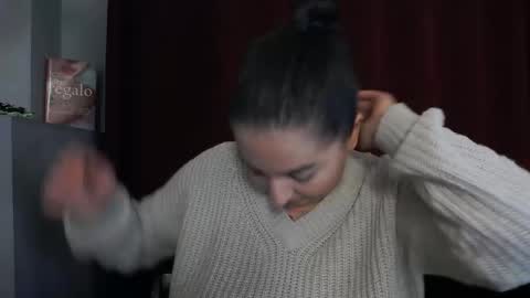 Snapshot of allyiah chatting on December 14, 6:12 pm online show from December 14, 6:12 pm