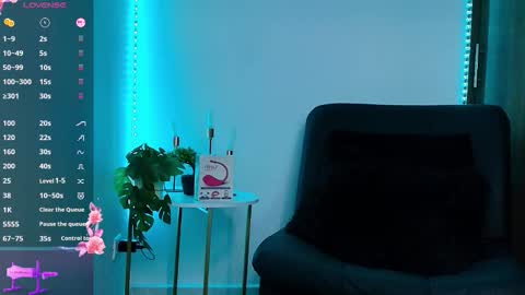 Snapshot of allymdo chatting on November 27, 11:34 am allymdo online show from November 27, 11:34 am