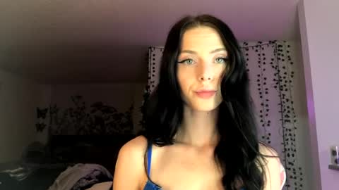 Ally Girl In Her Ally World online show from January 28, 6:16 am