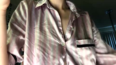 Ally Girl In Her Ally World online show from October 5, 3:10 pm