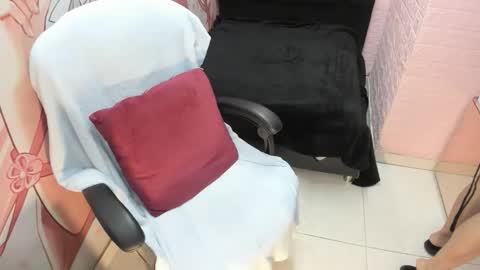 Allyson online show from March 19, 1:59 pm