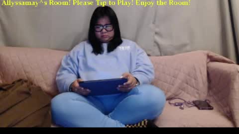 Allyssamay online show from March 22, 3:54 am