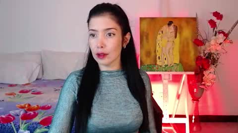 alma_art_ online show from September 17, 7:26 pm