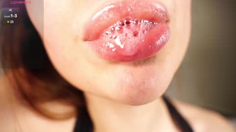 Snapshot of alma_yammy chatting on January 11, 2:04 pm Alma online show from January 11, 2:04 pm