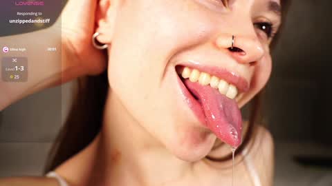 Snapshot of alma_yammy chatting on January 14, 4:40 pm Alma online show from January 14, 4:40 pm