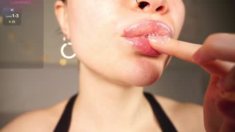 Snapshot of alma_yammy chatting on February 1, 7:36 am Alma online show from February 1, 7:36 am