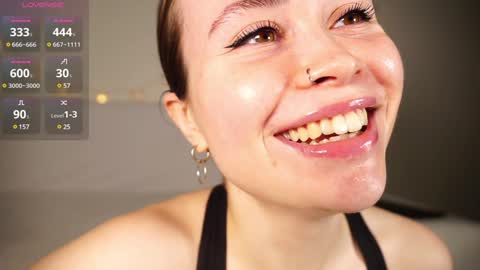 Snapshot of alma_yammy chatting on February 8, 6:22 am Alma online show from February 8, 6:22 am