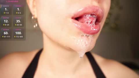 Snapshot of alma_yammy chatting on March 5, 8:00 pm Alma online show from March 5, 8:00 pm