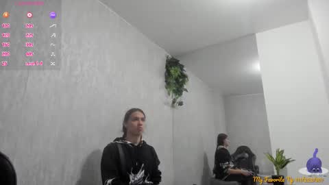 Snapshot of almazz_ chatting on November 9, 2:54 am Santy online show from November 9, 2:54 am