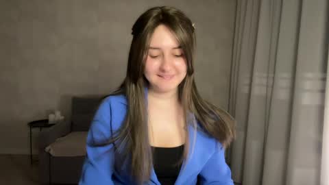 Anna online show from March 31, 7:03 pm