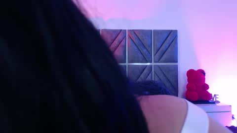 alombramorris online show from January 13, 11:04 am