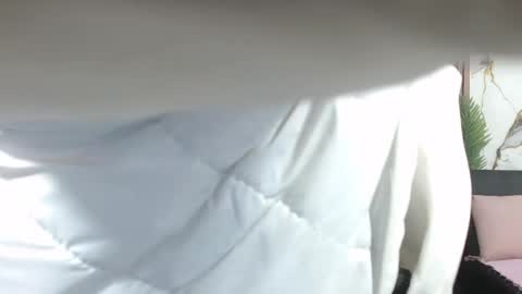 alonddra_tay online show from April 22, 11:34 am