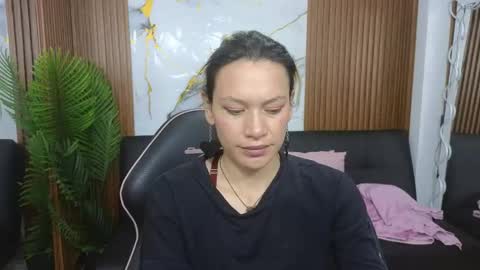 alonddra_tay online show from June 8, 11:32 am