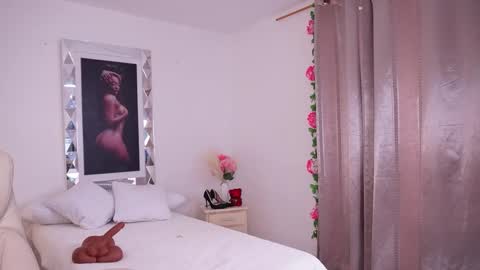 Alondra online show from March 6, 7:54 pm