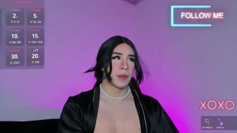 Hazel Bowie online show from January 18, 10:02 pm