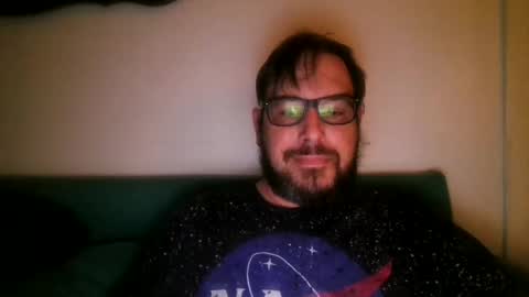 Snapshot of alonghardone4u705 chatting on June 14, 6:37 am alonghardone4u705 online show from June 14, 6:37 am
