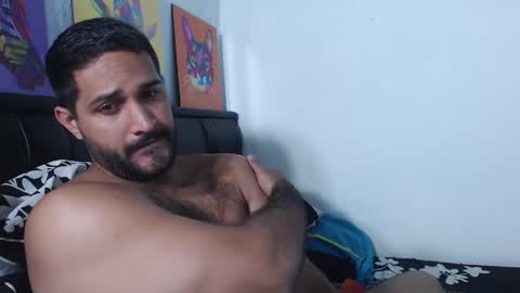Snapshot of alonxoo chatting on May 30, 1:35 am alonxoo online show from May 30, 1:35 am