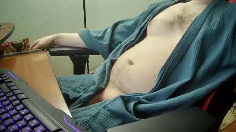 Snapshot of alonzomanly chatting on January 4, 5:48 am alonzomanly online show from January 4, 5:48 am