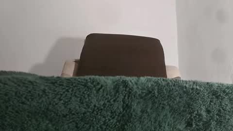 Snapshot of alotofcream chatting on December 3, 5:37 am alotofcream4u online show from December 3, 5:37 am