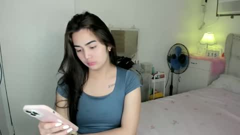 alovelydollnica online show from March 15, 2:01 pm