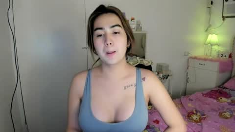alovelydollnica online show from July 24, 12:30 am