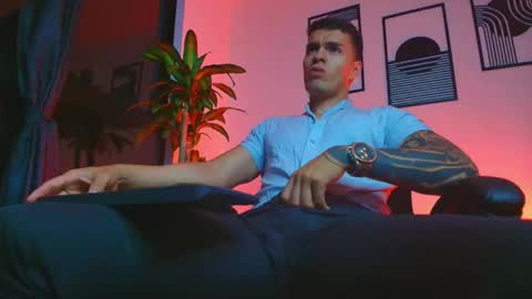 alpha_dominus_ online show from April 9, 3:17 am