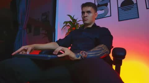 alpha_dominus_ online show from April 22, 4:04 am