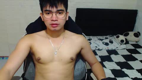 Snapshot of alpha_rider chatting on December 10, 5:50 am Angelo online show from December 10, 5:50 am