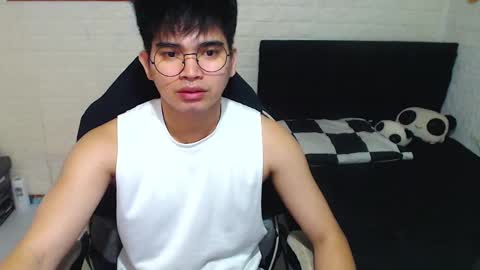 Snapshot of alpha_rider chatting on January 27, 1:26 am Angelo online show from January 27, 1:26 am