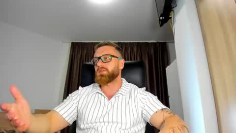 Alphaalexxx Lets reach Me 100 thumbs up online show from June 17, 3:46 pm
