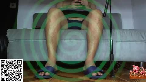 Snapshot of alphacashmaster8 chatting on April 28, 7:30 pm MASTER FINDOM DRAIN... online show from April 28, 7:30 pm
