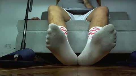 Snapshot of alphacashmaster8 chatting on May 8, 6:52 am MASTER FINDOM DRAIN... online show from May 8, 6:52 am