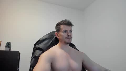 LeatherMaster online show from November 30, 3:49 pm