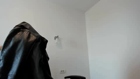 LeatherMaster online show from June 3, 2:33 pm