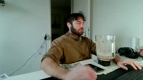 alphah_hunk online show from January 9, 11:02 am