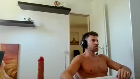 alphah_hunk online show from May 23, 9:35 am