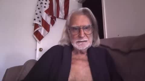 Snapshot of alphauniform chatting on March 12, 8:26 pm AlphaUniform online show from March 12, 8:26 pm