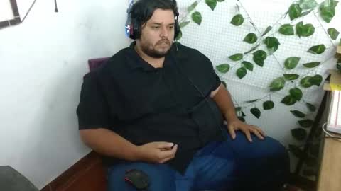 Jhosep online show from October 11, 1:53 pm