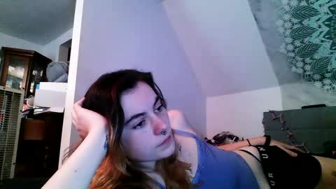 Snapshot of alternativeivy02 chatting on September 29, 2:11 pm Ivy online show from September 29, 2:11 pm