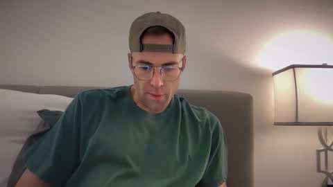 Snapshot of altoknights1 chatting on May 7, 4:51 am altoknights1 online show from May 7, 4:51 am
