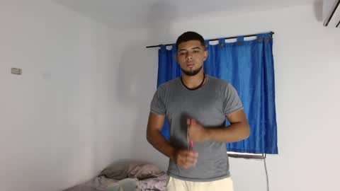 Snapshot of alucard_smith_ chatting on April 8, 2:39 pm Smith and lucy online show from April 8, 2:39 pm