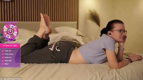 Snapshot of alucidreaming chatting on September 18, 9:06 pm Lucid Dreaming online show from September 18, 9:06 pm