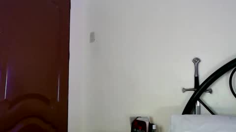 nna alves online show from March 4, 7:58 am