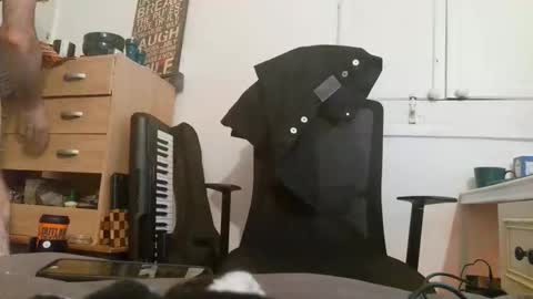 Snapshot of alwaysbeingsomething chatting on February 20, 12:29 am alwaysbeingsomething online show from February 20, 12:29 am