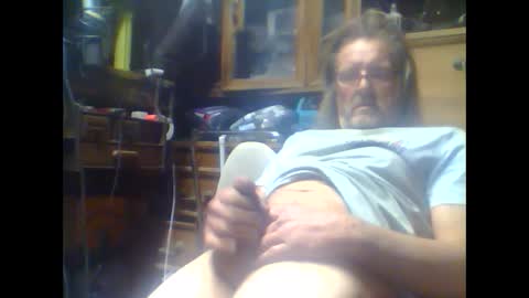 Snapshot of alwayshard4u1 chatting on December 5, 10:55 am alwayshard4u1 online show from December 5, 10:55 am