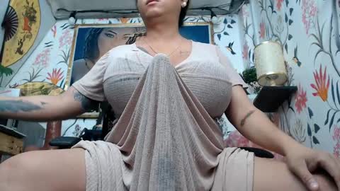 Snapshot of alwayshardcock11inch chatting on March 11, 12:54 am SARAHEYHEYHUGECOCK online show from March 11, 12:54 am