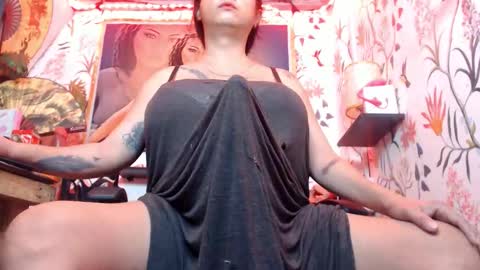 Snapshot of alwayshardcock11inch chatting on September 15, 11:38 pm SARAHEYHEYHUGECOCK online show from September 15, 11:38 pm