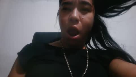 analia online show from October 11, 4:33 am