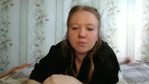 alya764770 online show from April 26, 3:26 am