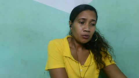 Snapshot of alyahtah chatting on June 20, 6:11 pm alyahtah online show from June 20, 6:11 pm